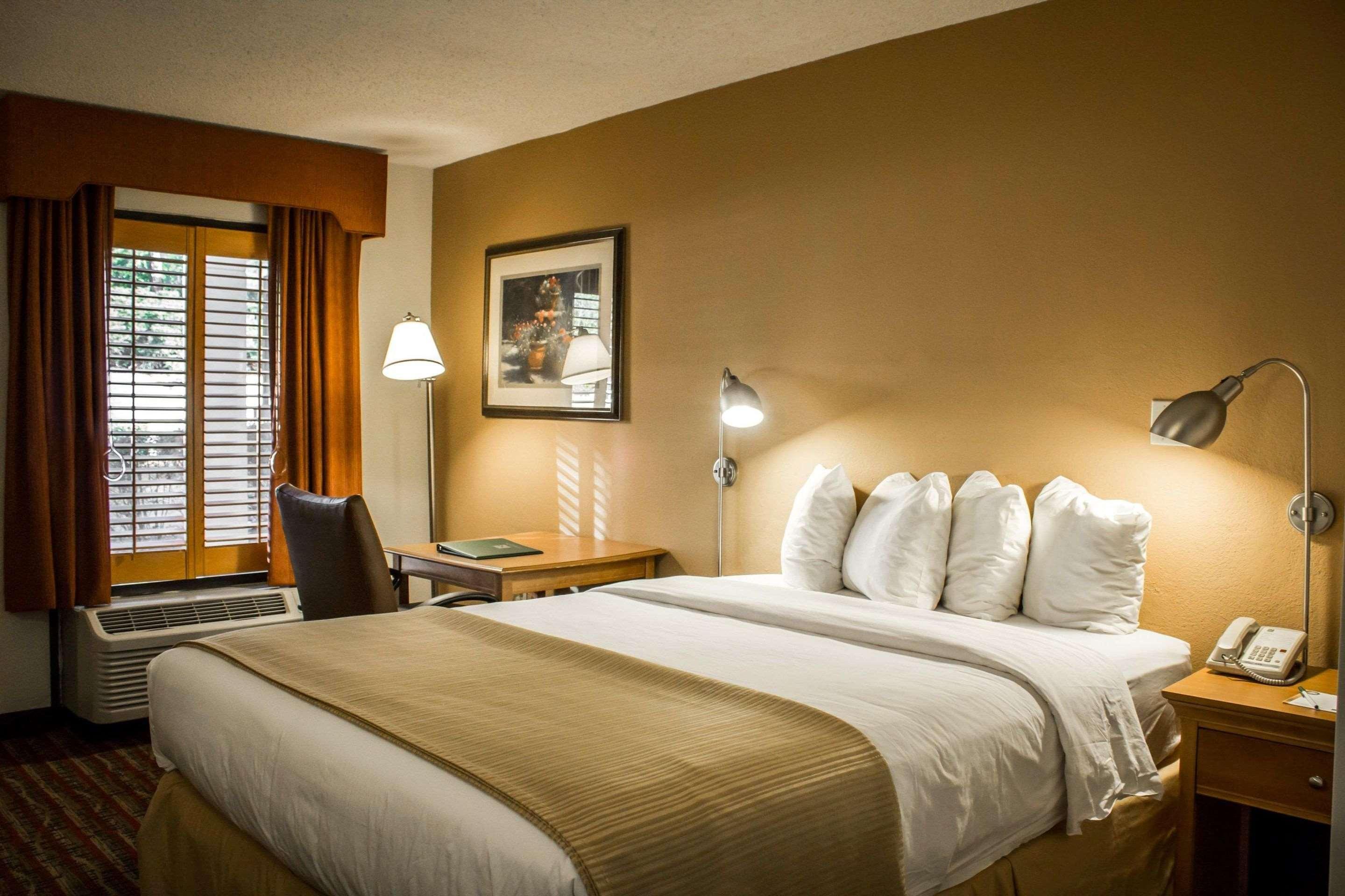 Hampton Inn แชเปิลฮิลล์ ภายนอก รูปภาพ