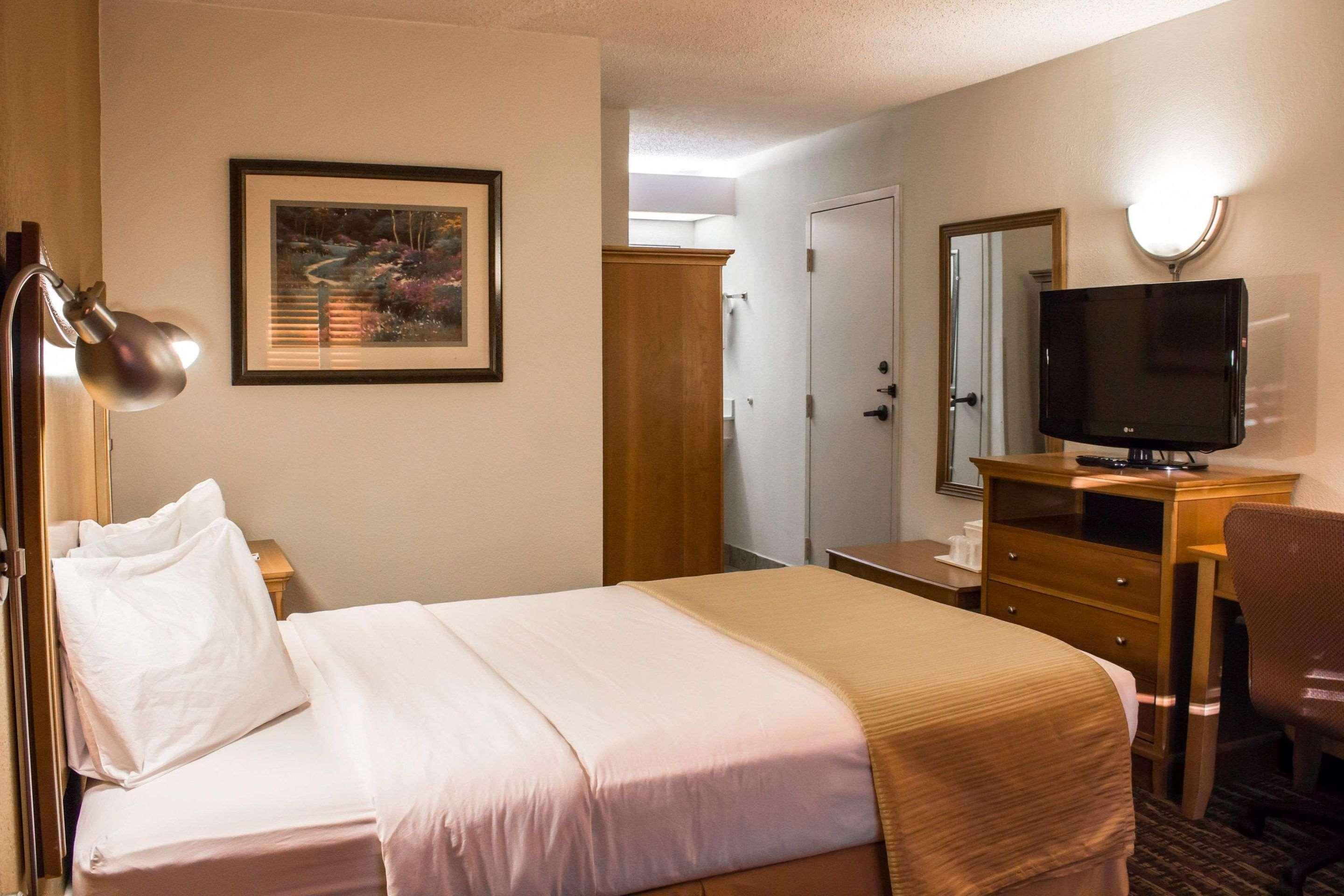Hampton Inn แชเปิลฮิลล์ ภายนอก รูปภาพ